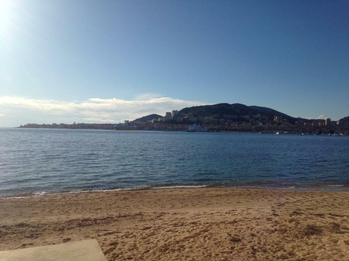 Studio Pieds Dans L'Eau Ajaccio  Ngoại thất bức ảnh